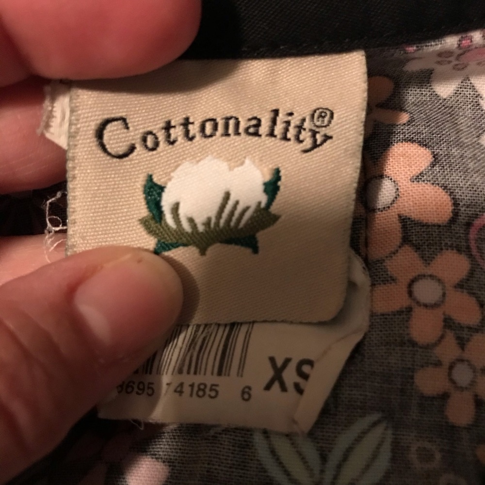 Cottonality Scrub Top - Picture 3 of 5